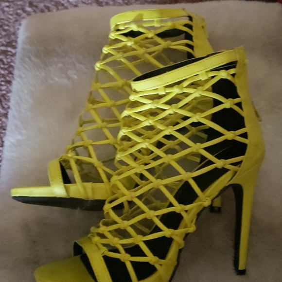 Shoes - Picture 3 of 3